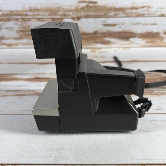 Vintage Polaroid Spirit 600 Instant Camera Strap Loop Damaged Pre-owned - Picture 2 of 6